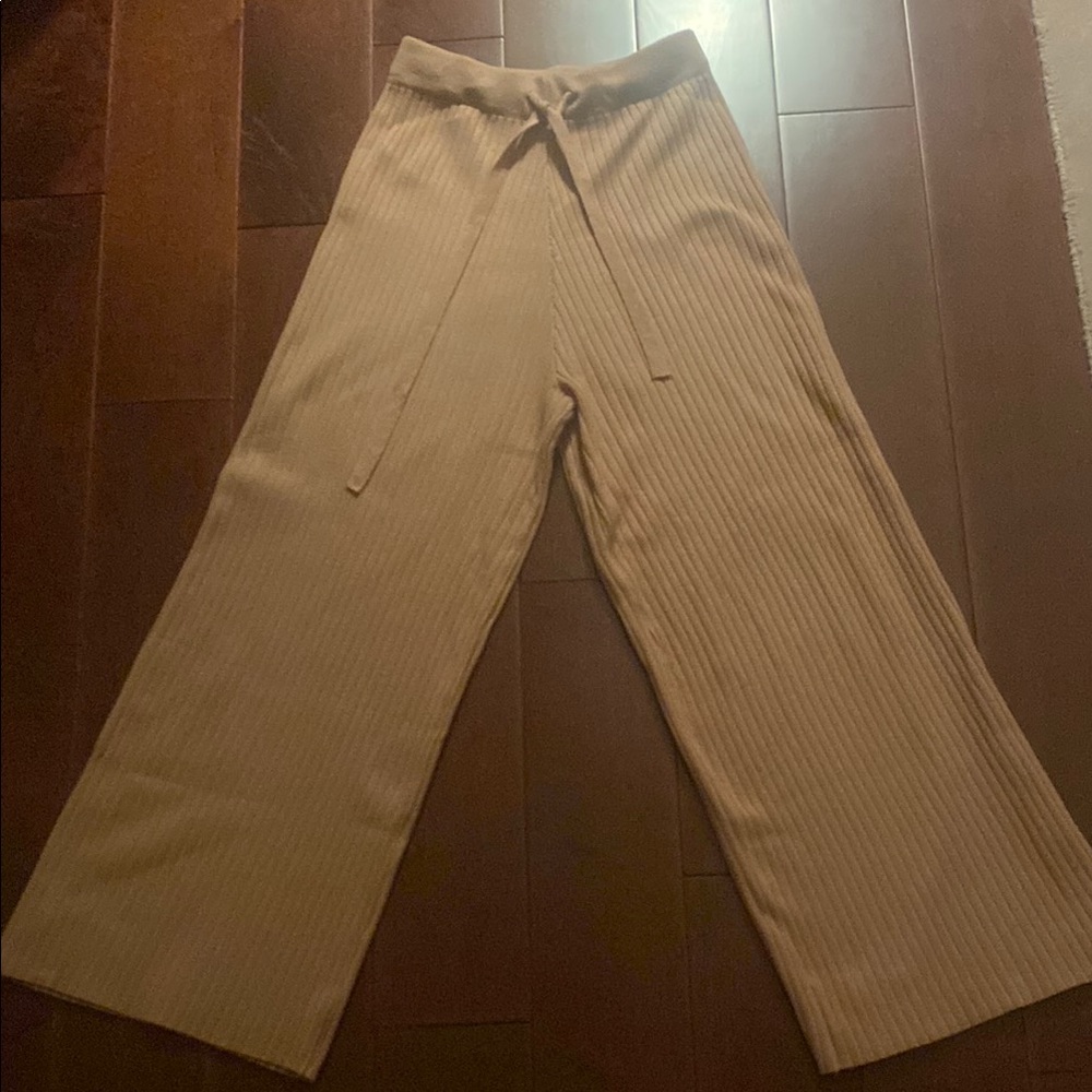 Tan S/M Wide Leg Knit Pant